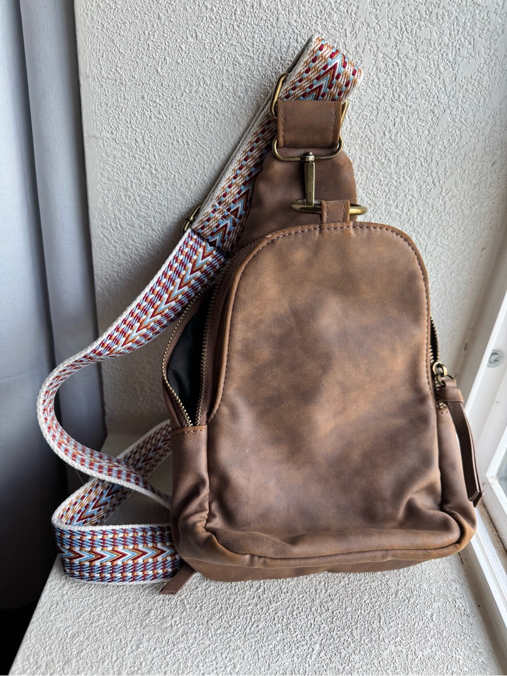 Source Unknown Brown Faux Leather Crossbody with Multicolor Woven Strap